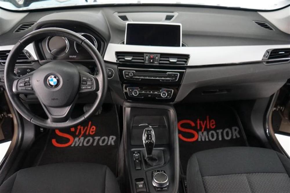 X1 X1 sDrive18i Advantage