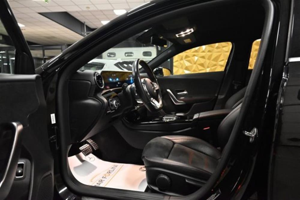 A 250 A 250 e HYBRID EQ AMG LINE