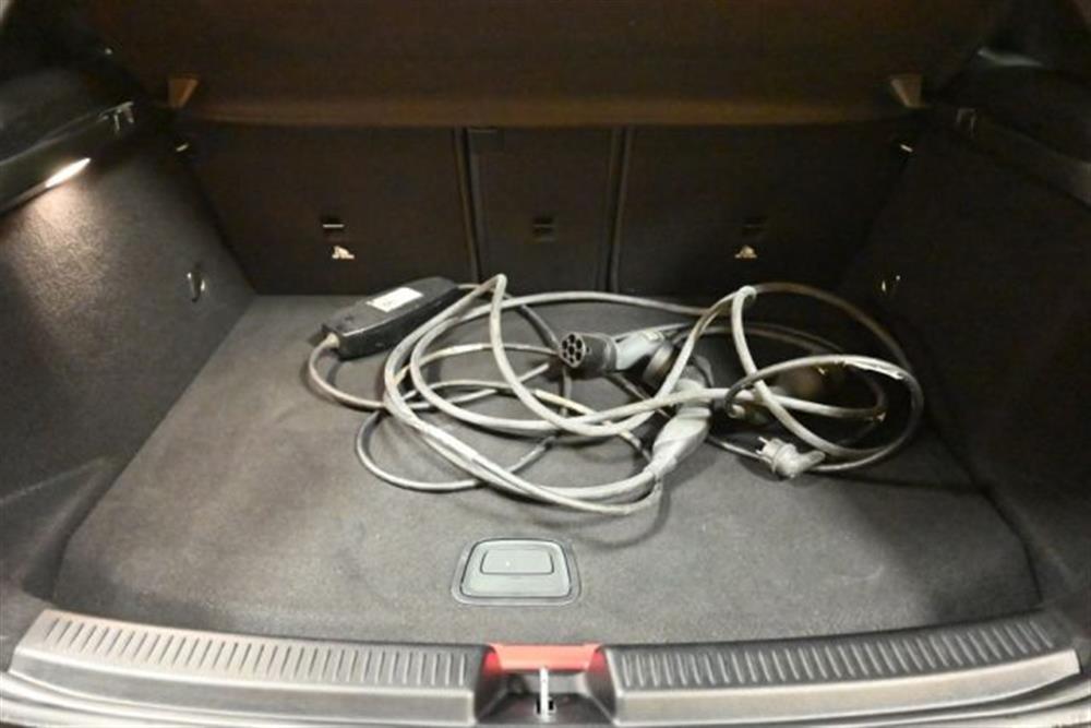 A 250 A 250 e HYBRID EQ AMG LINE