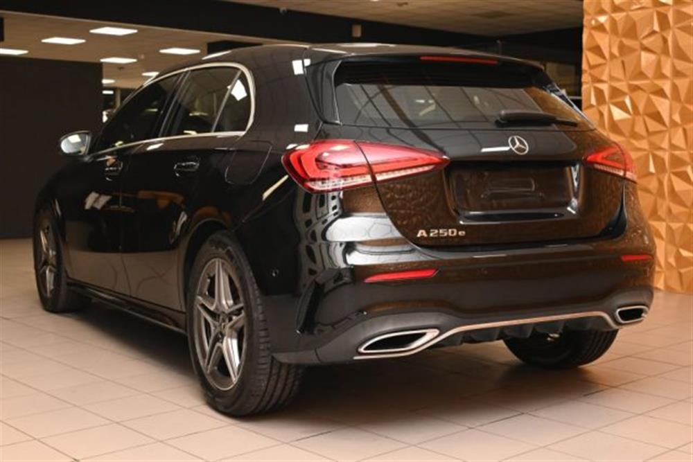 A 250 A 250 e HYBRID EQ AMG LINE