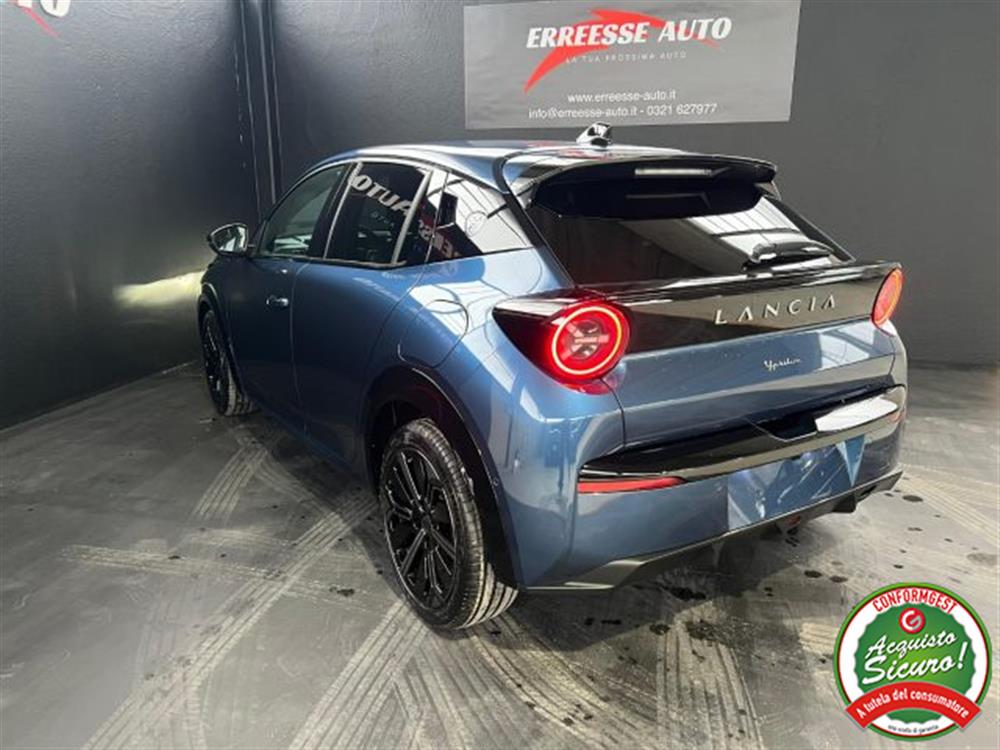 Ypsilon Ypsilon Hybrid e-DCT ED. LIM