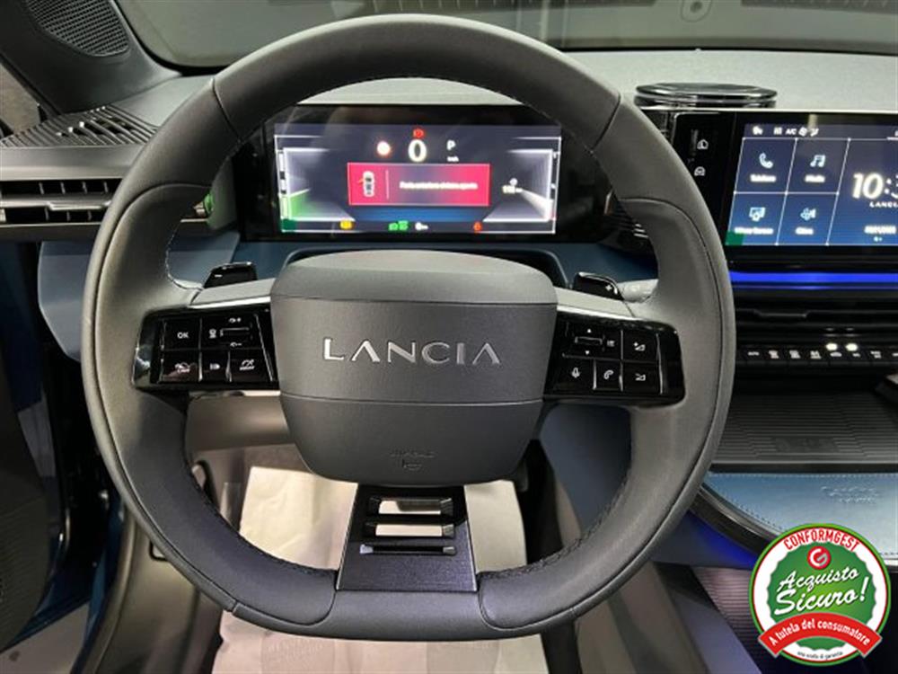 Ypsilon Ypsilon Hybrid e-DCT ED. LIM