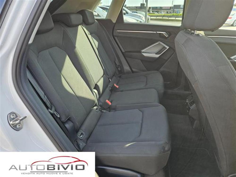 Q3 Q3 35 TDI S tronic Busi