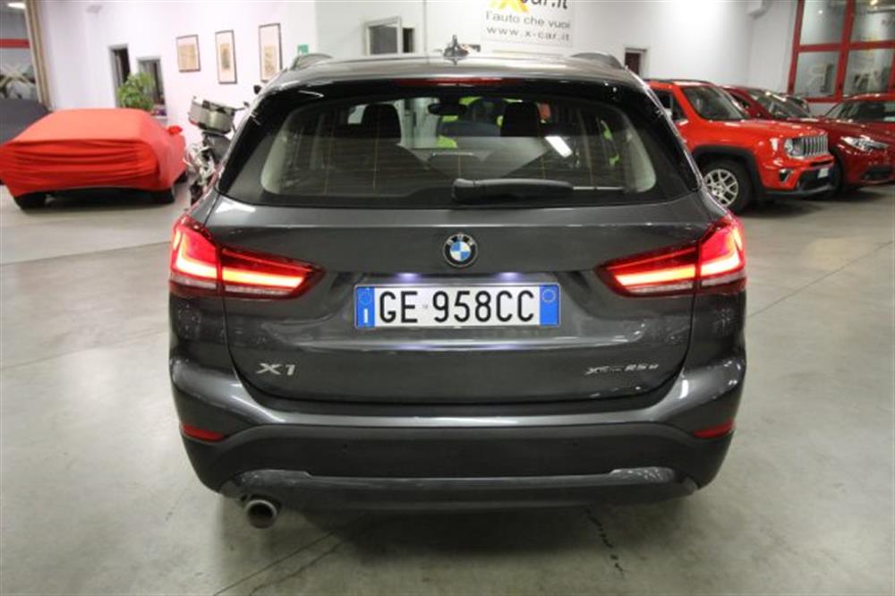 X1 X1 xDrive25e Business A