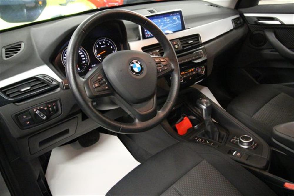 X1 X1 xDrive25e Business A
