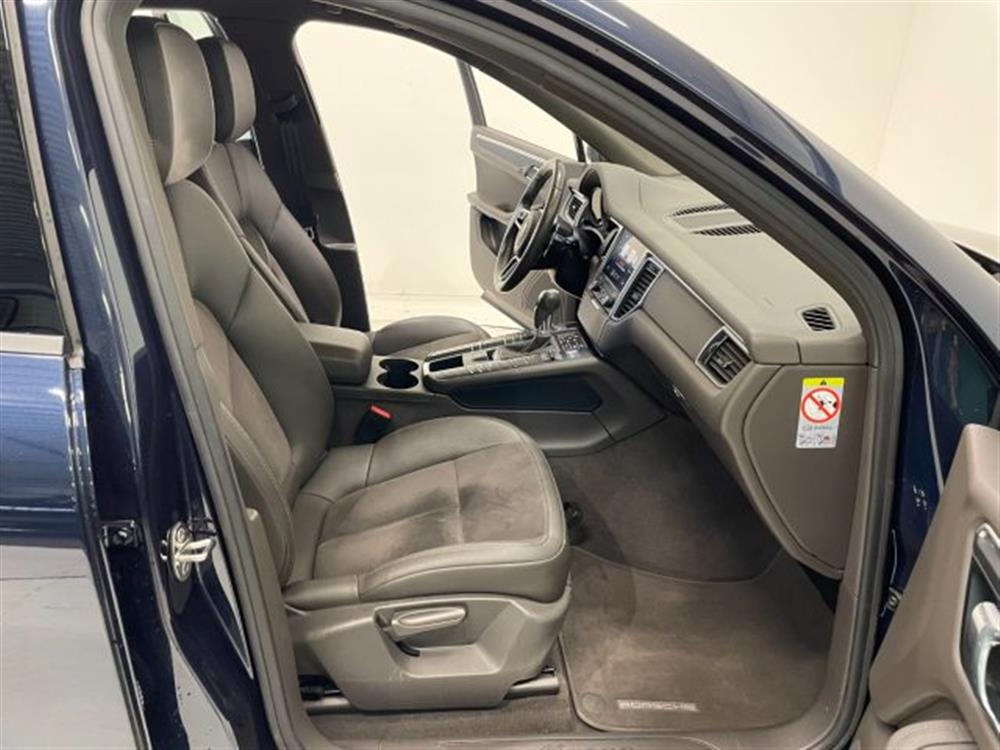 Macan Macan 2.0 PDK * 252CV *