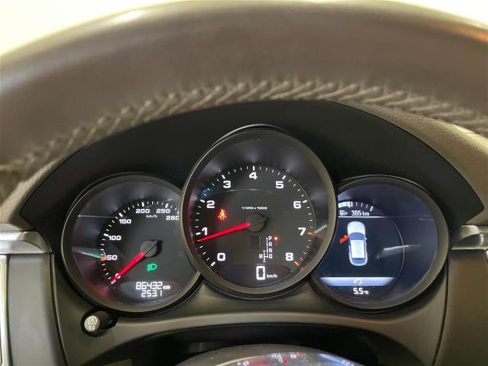 Macan Macan 2.0 PDK * 252CV *