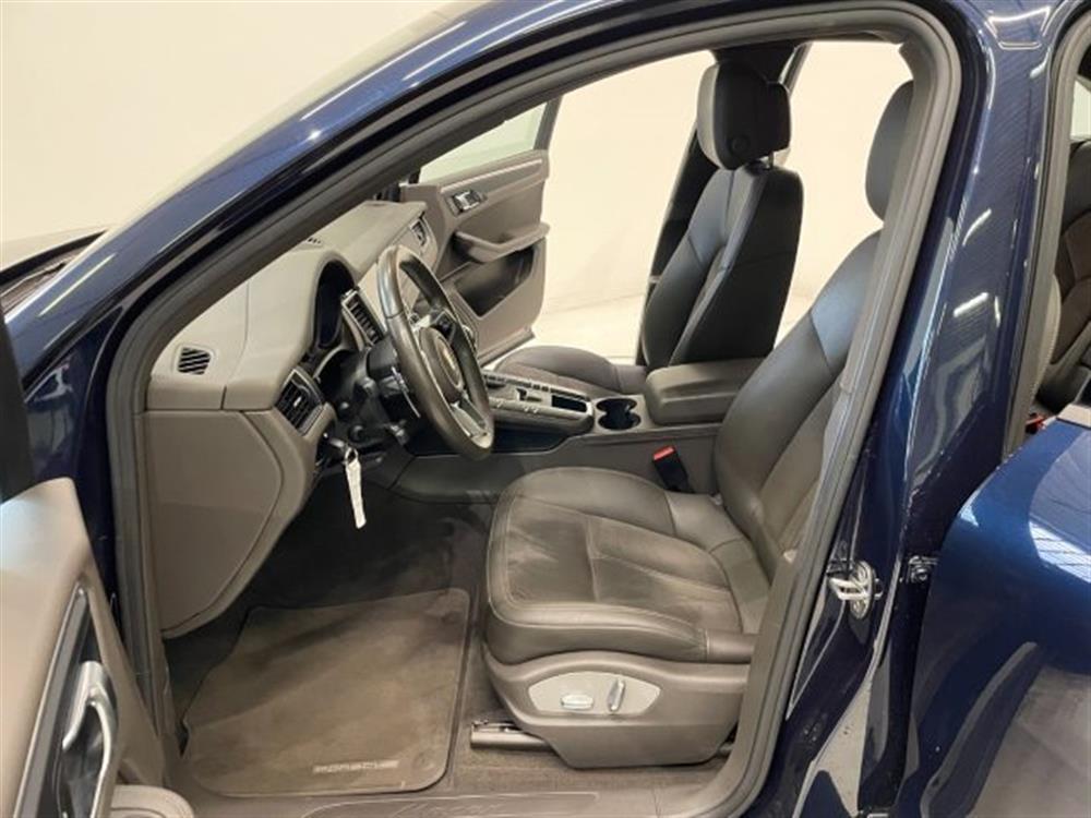 Macan Macan 2.0 PDK * 252CV *