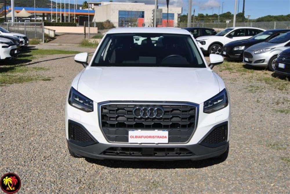 Q2 Q2 30 TDI S tronic Busi