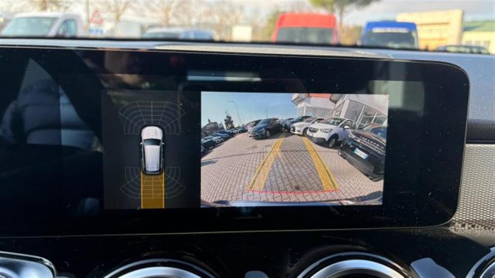 GLB 180 GLB 180 d Automatic Business