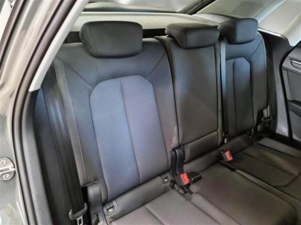 Q3 Q3 35 TDI S tronic Busi