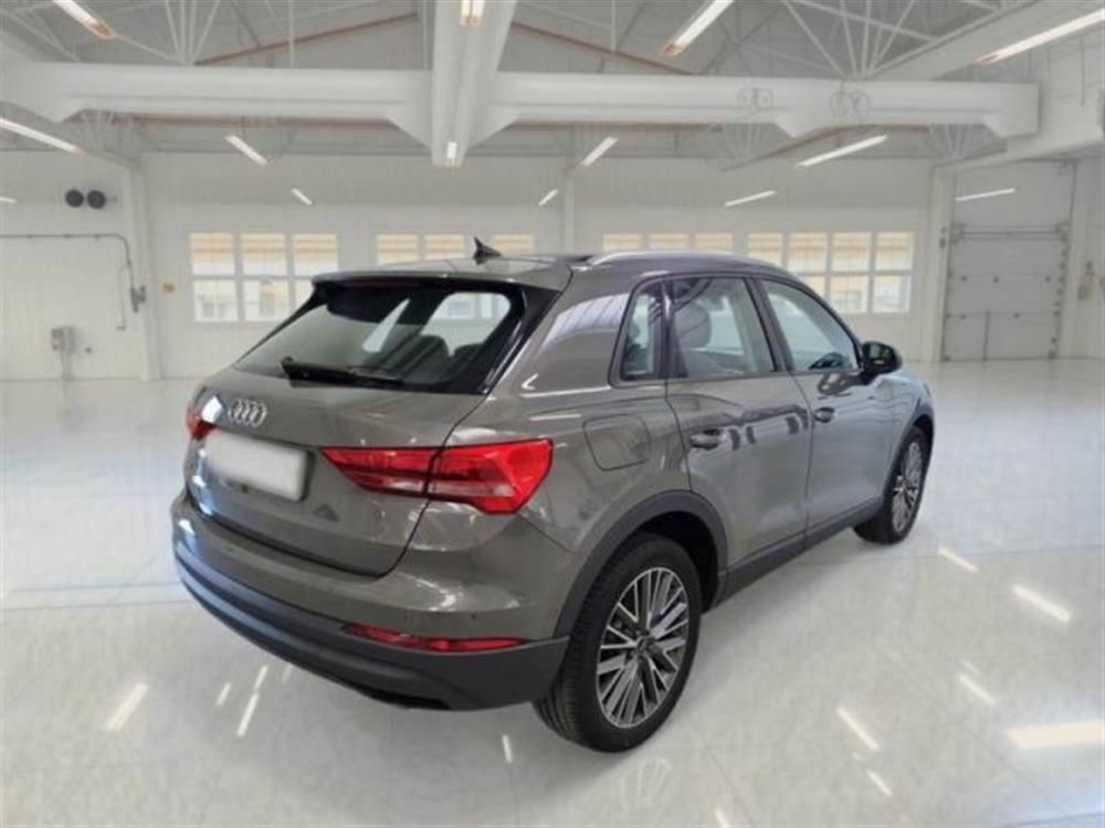 Q3 Q3 35 TDI S tronic Busi