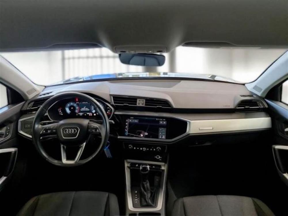 Q3 Q3 35 TDI S tronic Busi