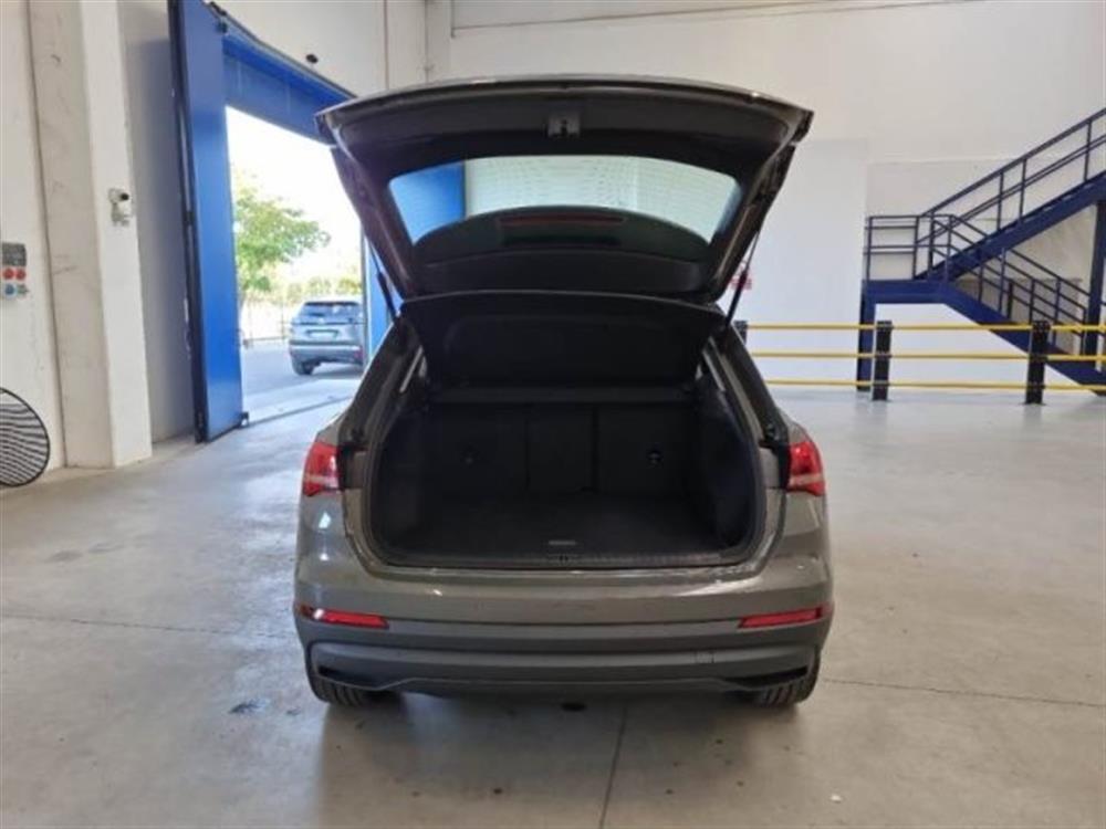 Q3 Q3 35 TDI S tronic Busi