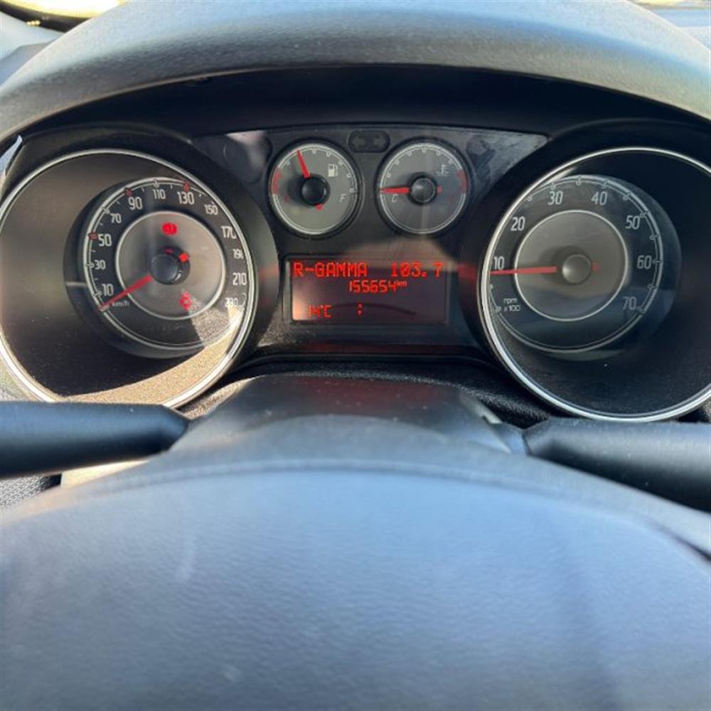 Punto Punto VAN 1.3 M-JET 5 PORT