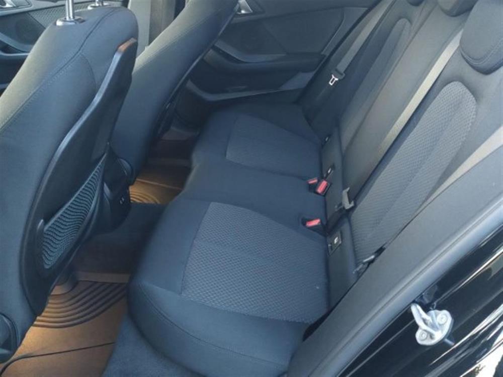 118 118 i 5p. Business Advan