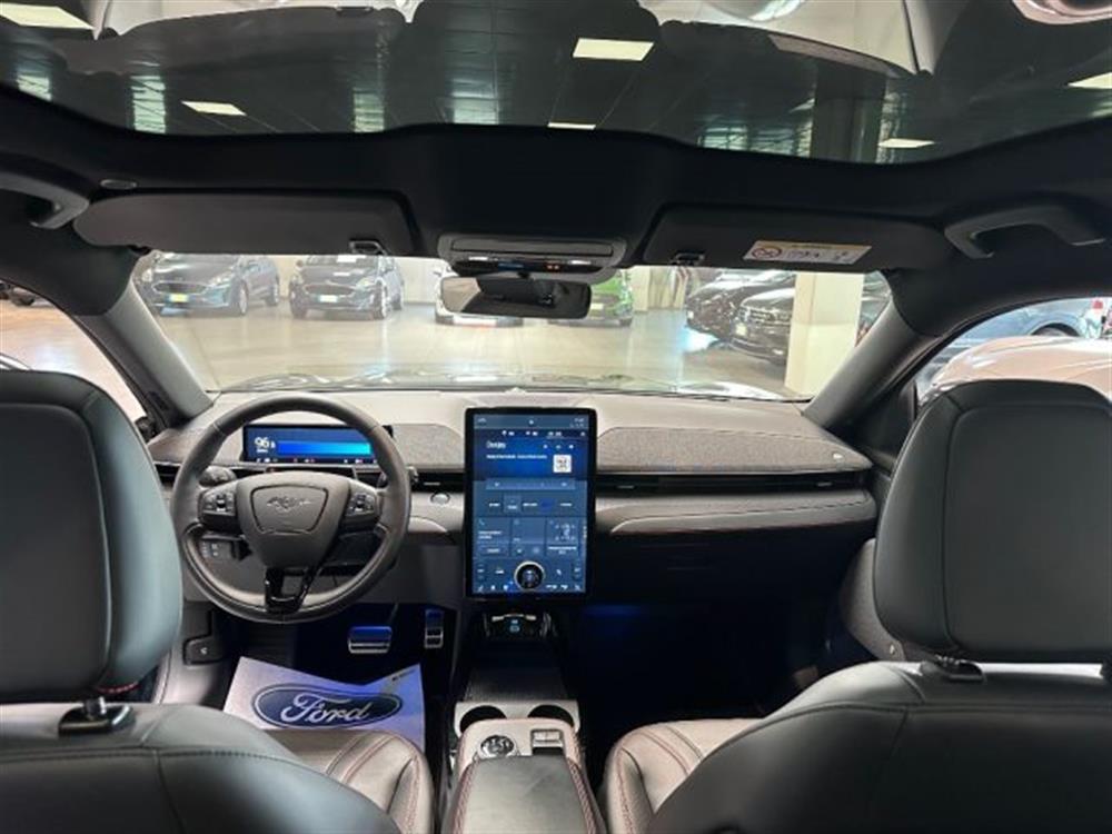 Mustang Mach-E Mustang Mach-E AWD STD RANGE 72KWH/