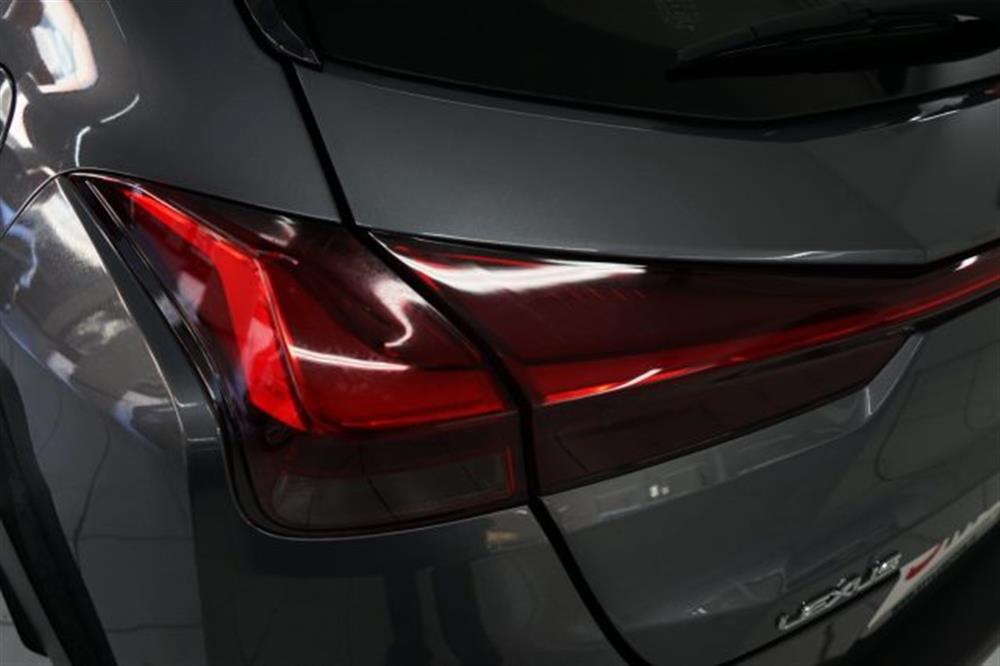 UX 250h UX 250h Hybrid Business 2WD