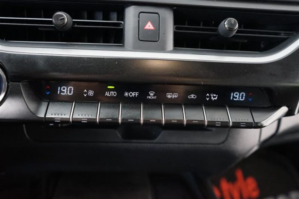 UX 250h UX 250h Hybrid Business 2WD