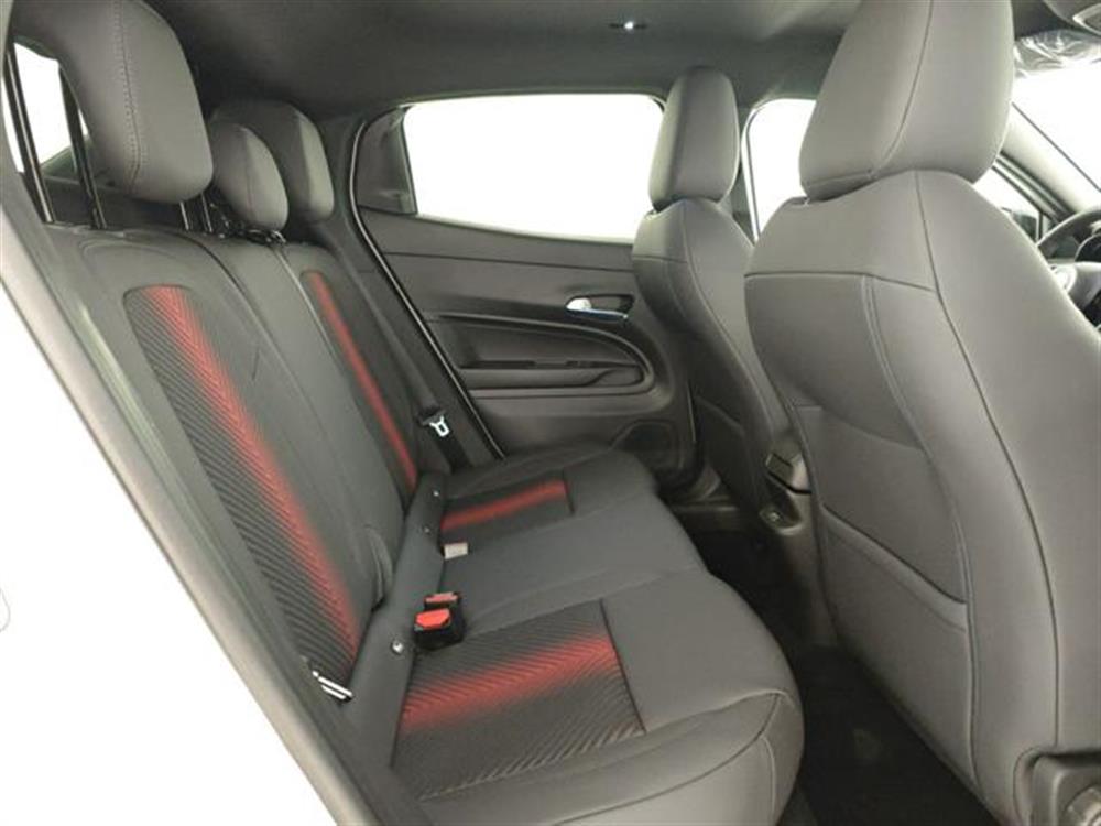 Junior Junior 1.2 145 CV Hybrid eD