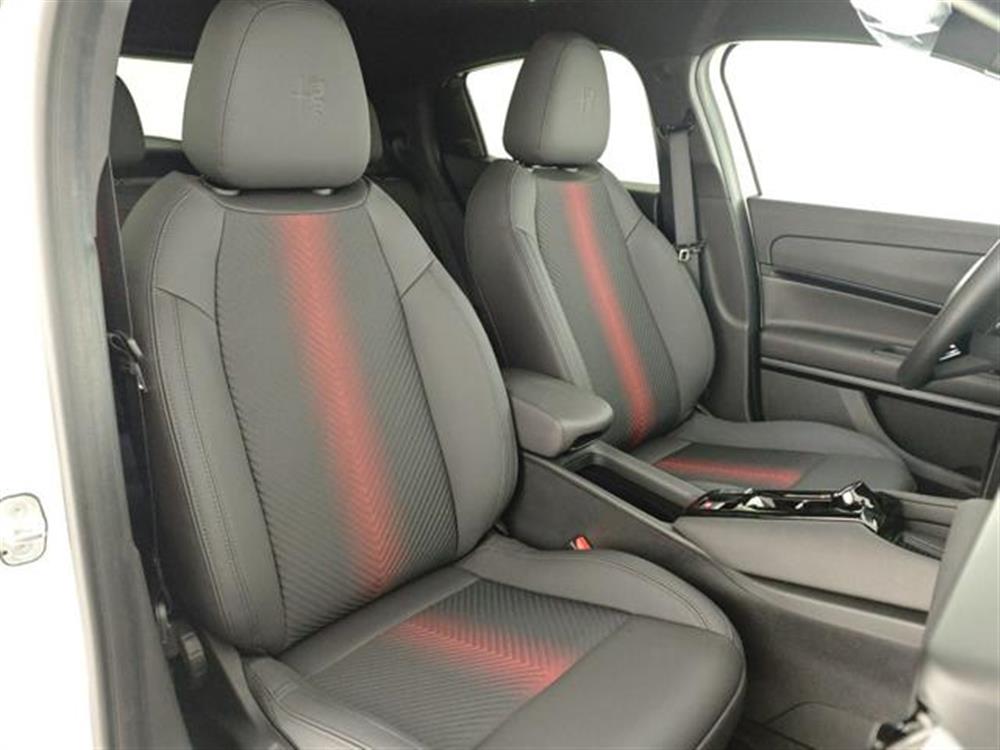 Junior Junior 1.2 145 CV Hybrid eD