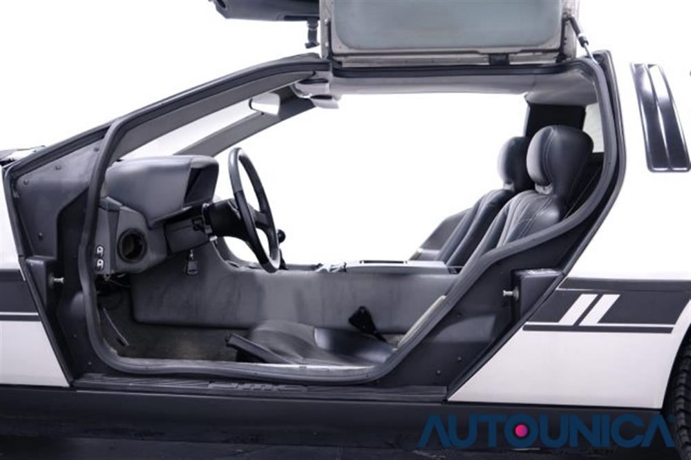 DE LOREAN DE LOREAN DMC - 12