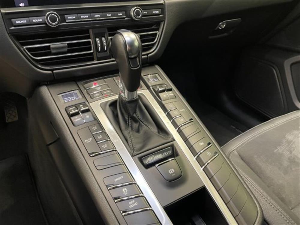 Macan Macan 2.0 PDK * 245CV *