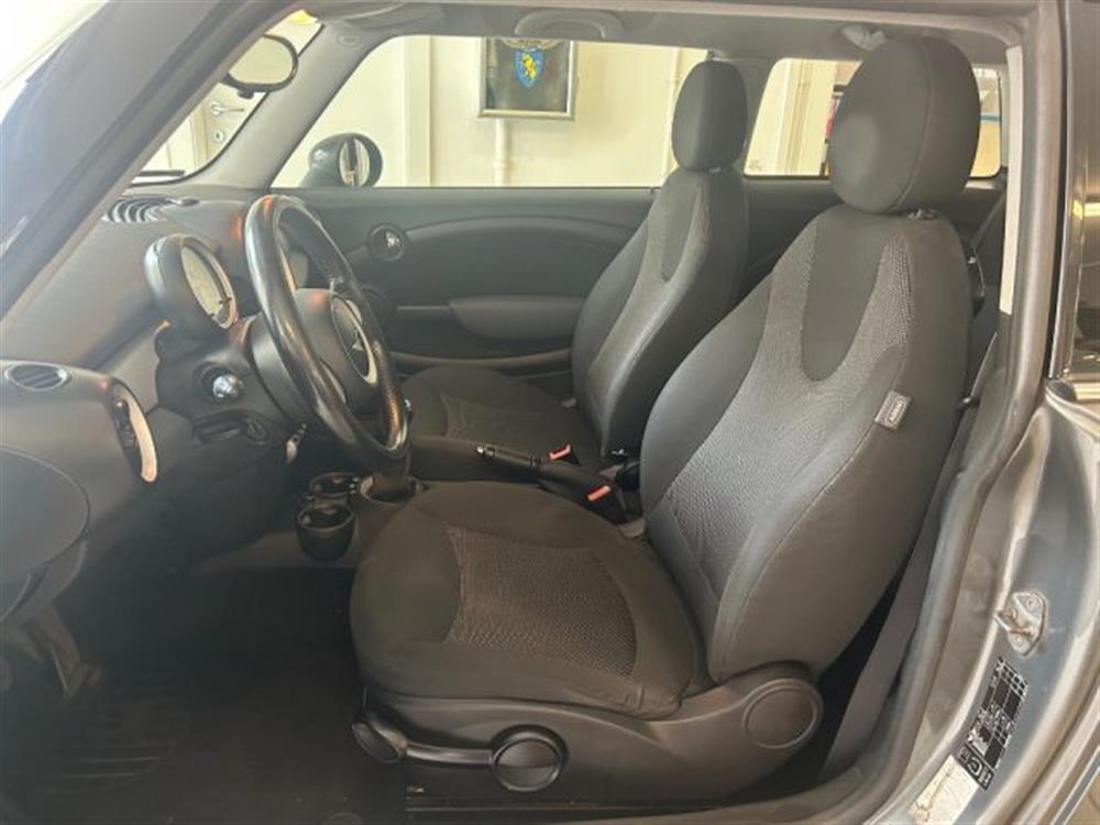 One One 1.4 16V One (55kW)