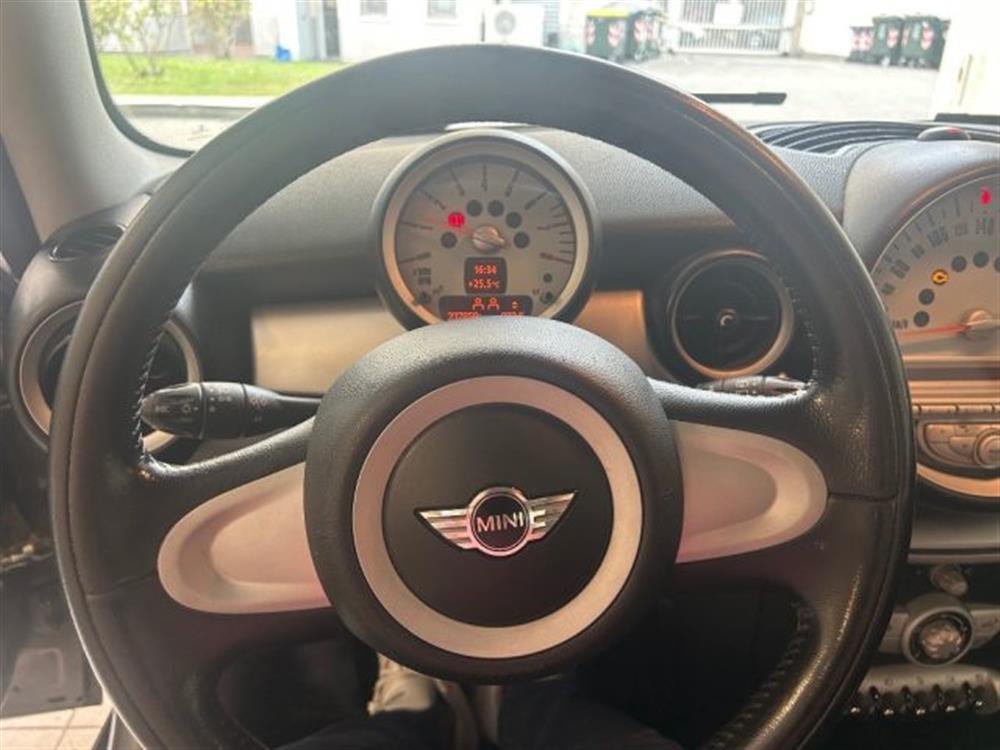 One One 1.4 16V One (55kW)