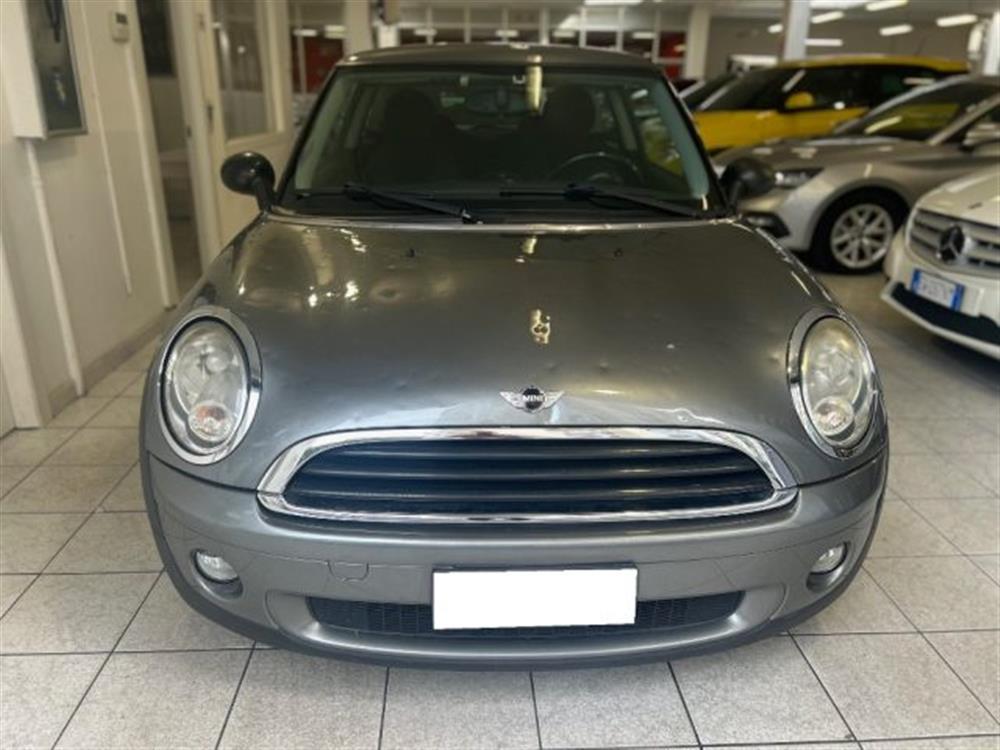 One One 1.4 16V One (55kW)