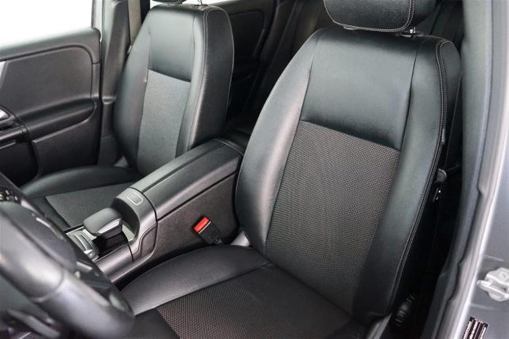 GLA 180 GLA 180 d Automatic Business