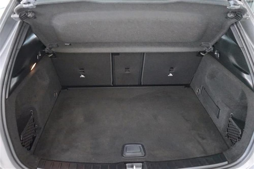 GLA 180 GLA 180 d Automatic Business