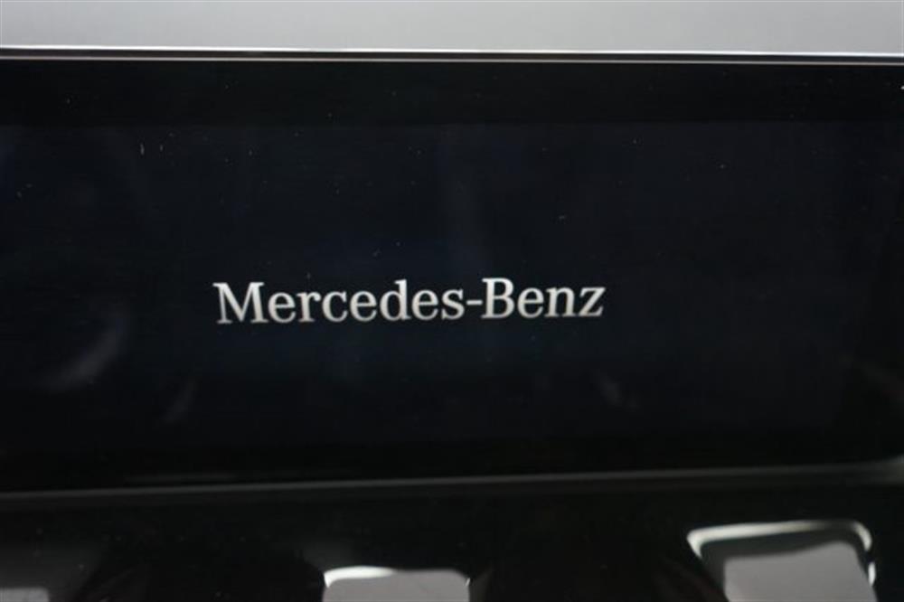 GLA 180 GLA 180 d Automatic Business