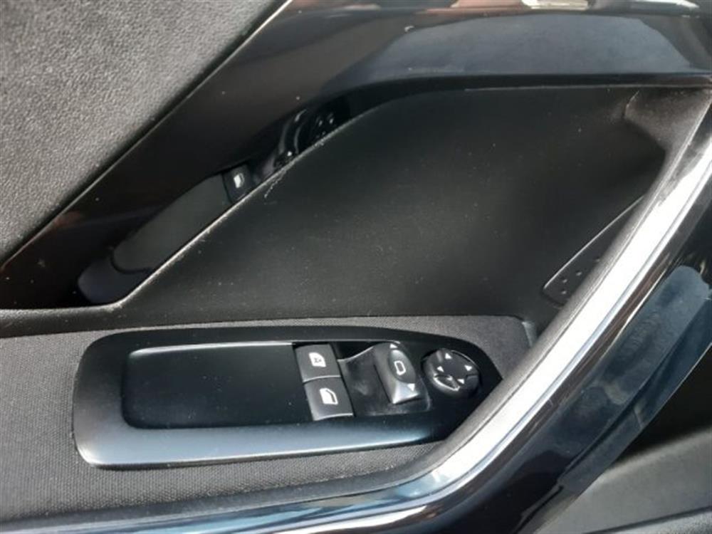 208 208 1° serie 1.2 VTi 82