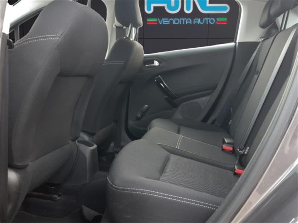 208 208 1° serie PureTech 82