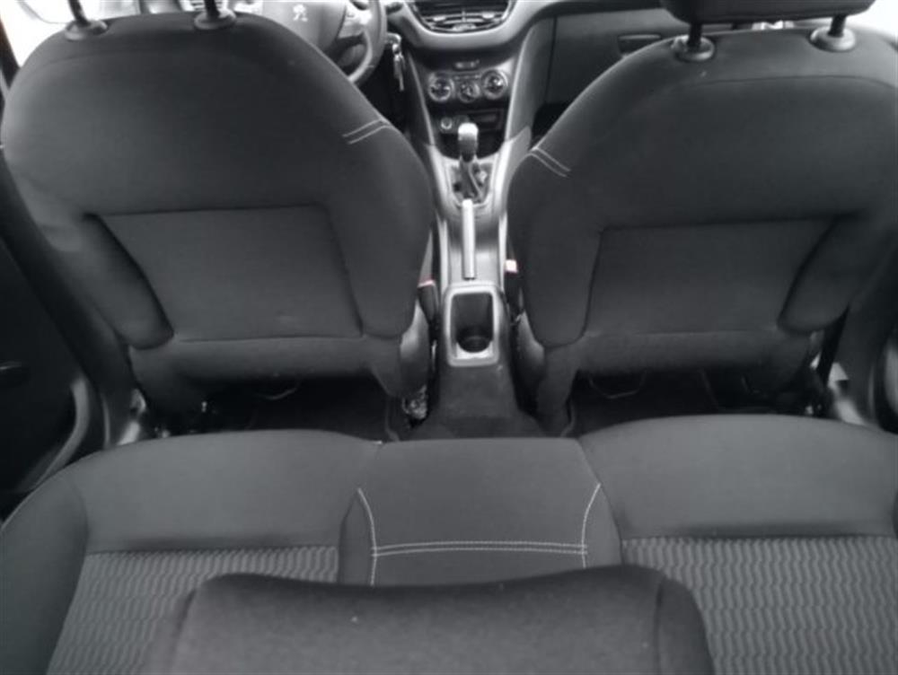 208 208 1.2 VTi 82 CV 5 port