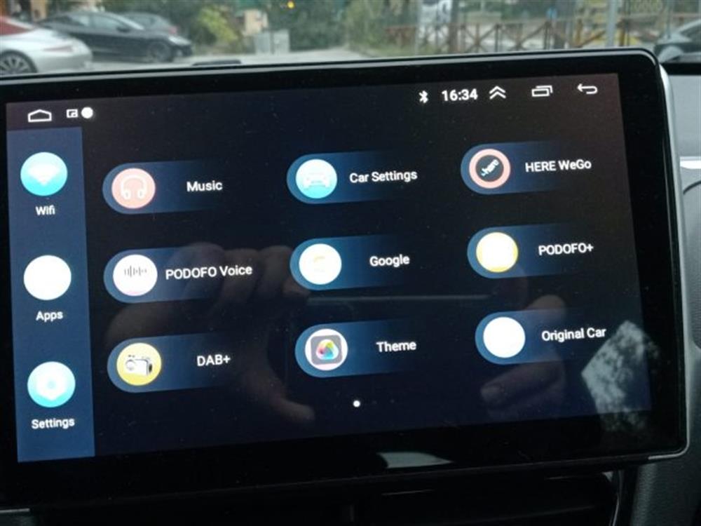 208 208 1.2 VTi 82 CV 5 port