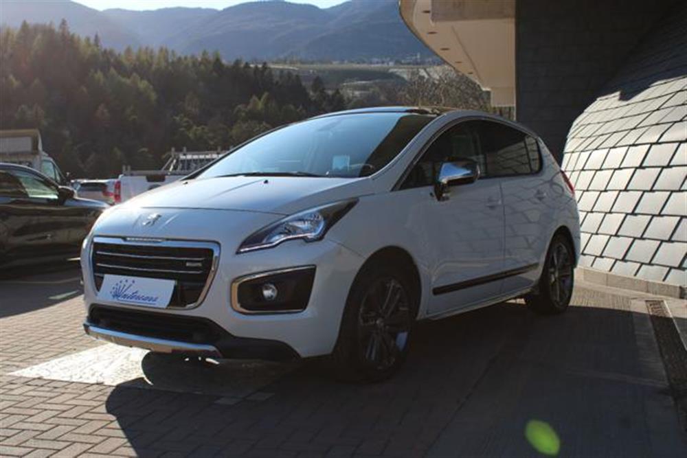 3008 3008 HYbrid4 4x4-GANCIO-T