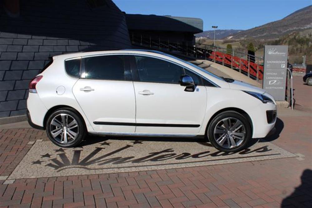 3008 3008 HYbrid4 4x4-GANCIO-T