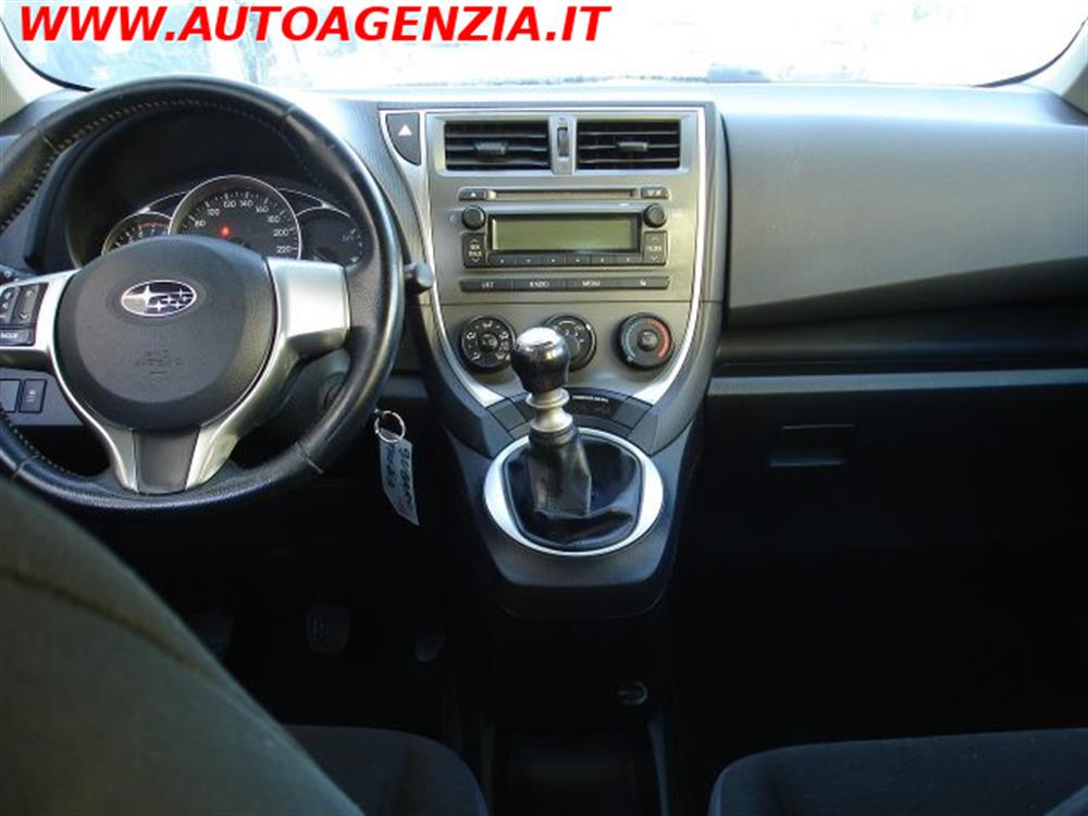 Trezia Trezia 1.3i 6MT Comfort MUL