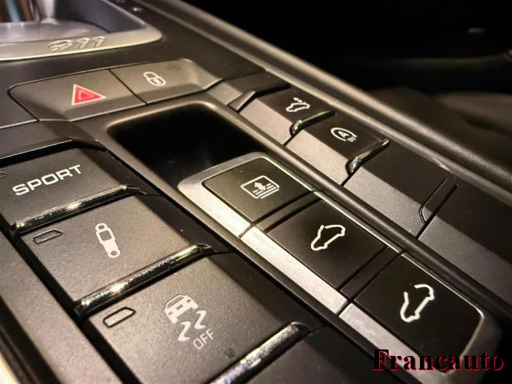 911 911 3.0 Carrera 4 Coupé