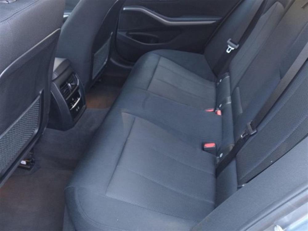 320 320 d 48V Touring Aut.