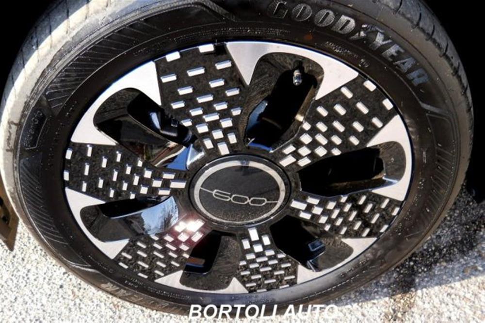 600 600 HYBRID 100cv 15.000