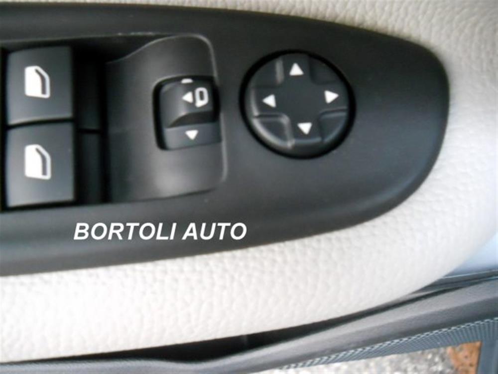 600 600 HYBRID 100cv 15.000