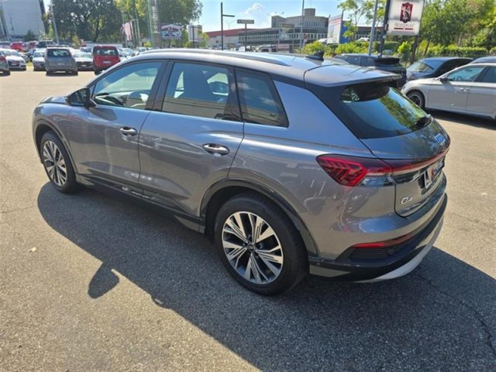 Q4 e-tron Q4 e-tron Business A. 500 KM A