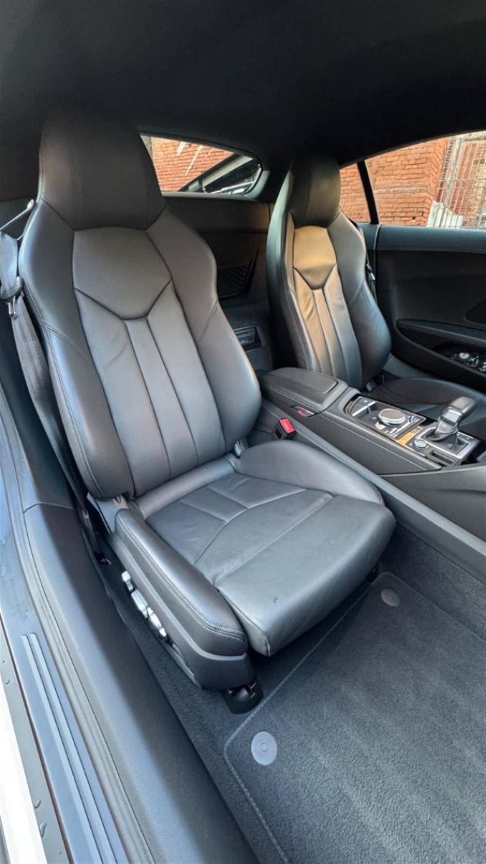 R8 R8 Coupé 5.2 FSI quattr