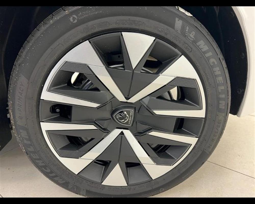 208 208 1.2 hybrid Style 100