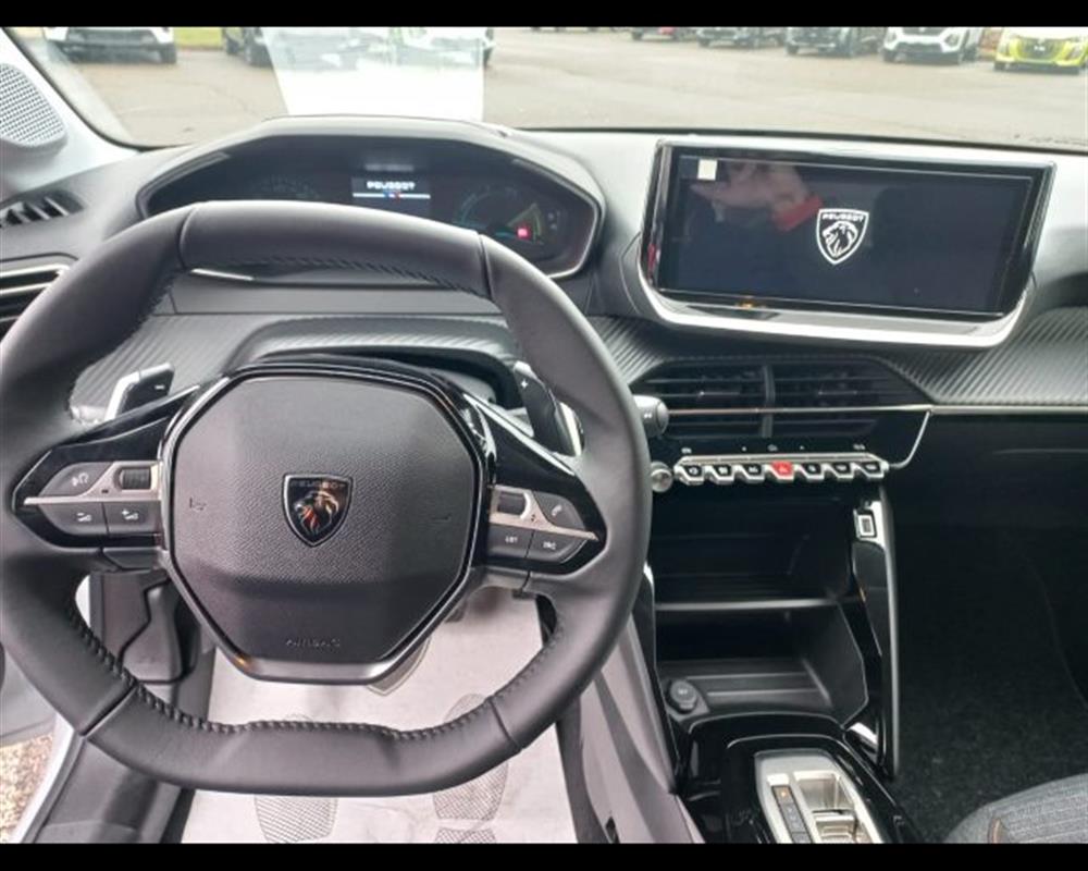 208 208 1.2 hybrid Business