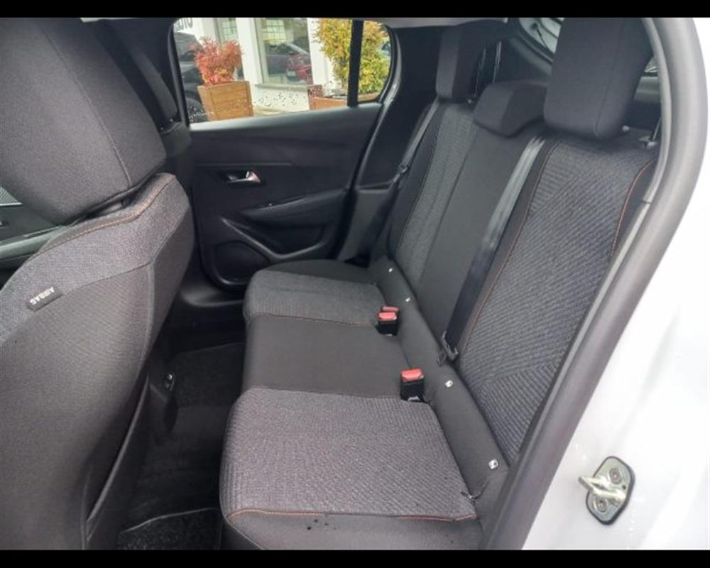 208 208 1.2 hybrid Business