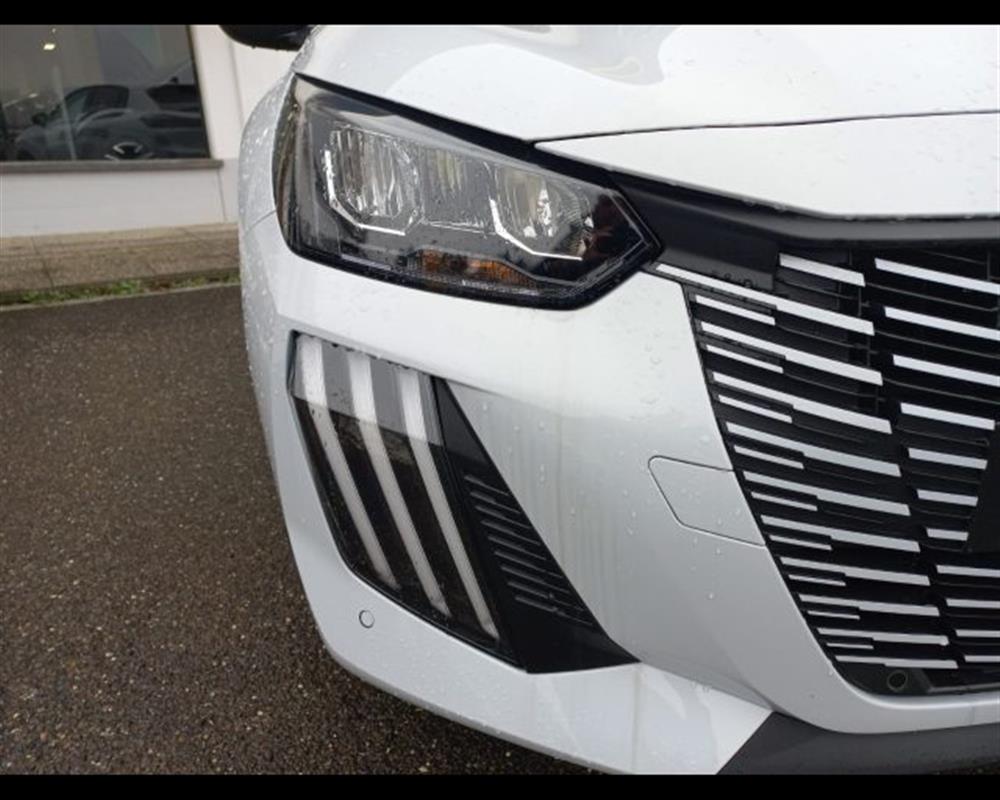 208 208 1.2 hybrid Business